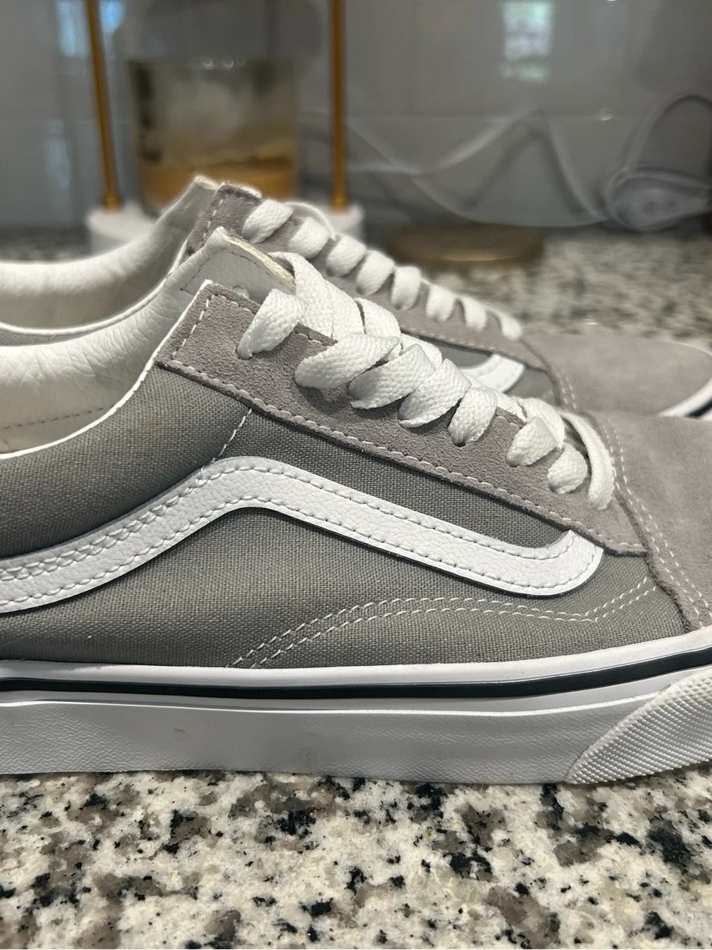 Vans Old Skool Gray Suede & Canvas Sneakers Women’s 8.5 / Men’s 7